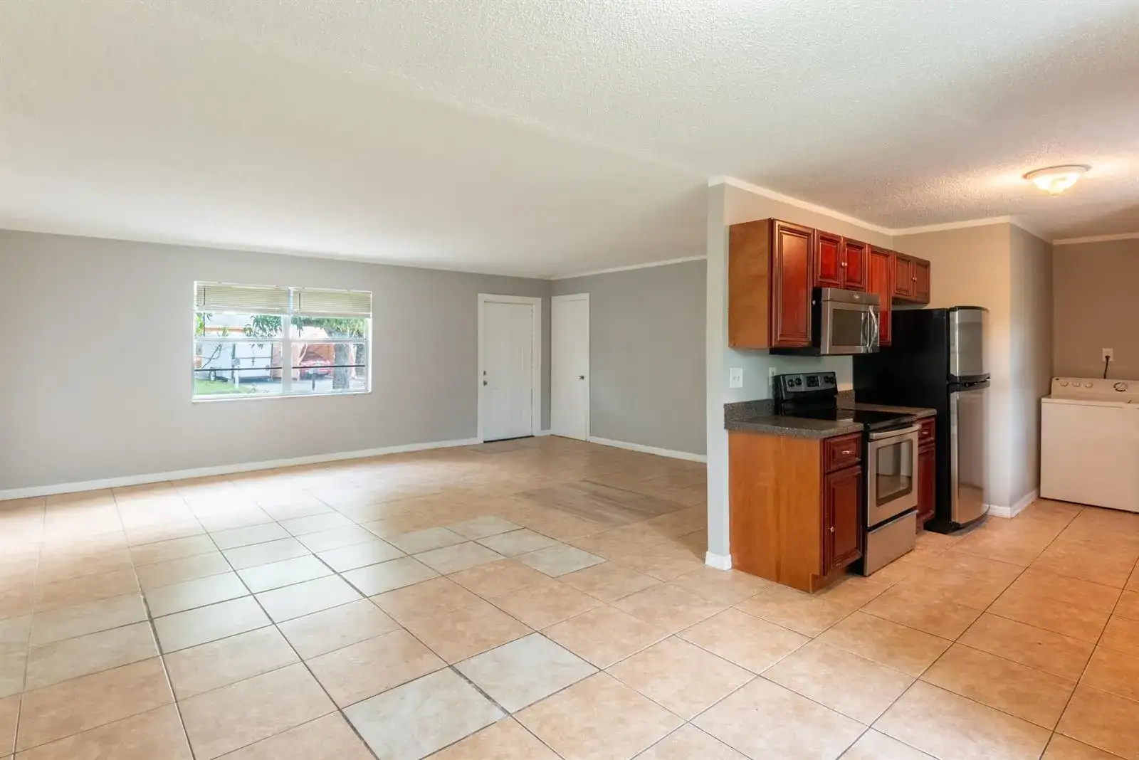 1218 Giller Avenue, Mangonia Park FL 33407 photo 2