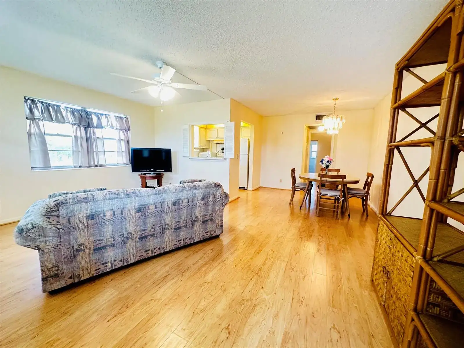269 Farnham L, Deerfield Beach FL 33442 photo 2