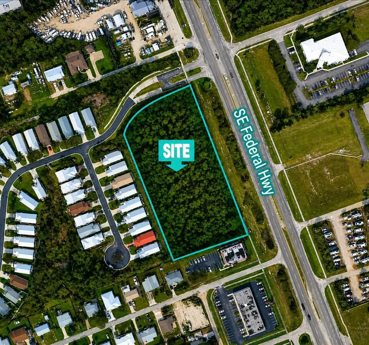 8200 SE Sugar Pines Way, Hobe Sound FL 33455 photo 4