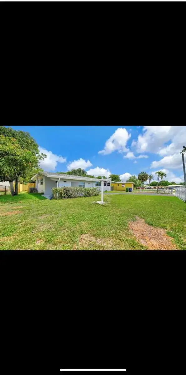 1112 NW 43rd Terrace, Lauderhill FL 33313 photo 5