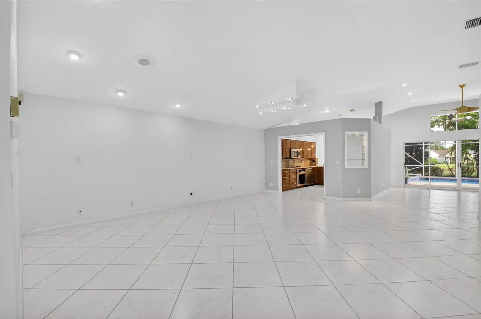 7558 Ironbridge Circle, Delray Beach FL 33446 photo 5