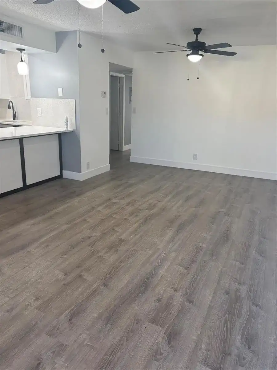 5492 Courtyard Drive # 5492, Margate FL 33063 photo 2