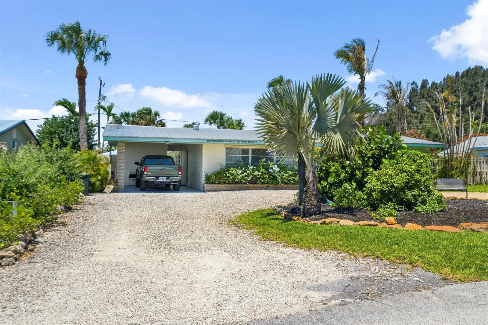1644 NE Arch Avenue, Jensen Beach FL 34957 photo 3