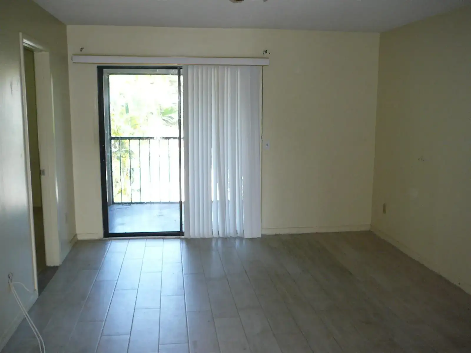 617 Ixoria Avenue, Fort Pierce FL 34982 photo 4