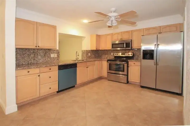 98 Seminole Lane, Boca Raton FL 33487 photo 5