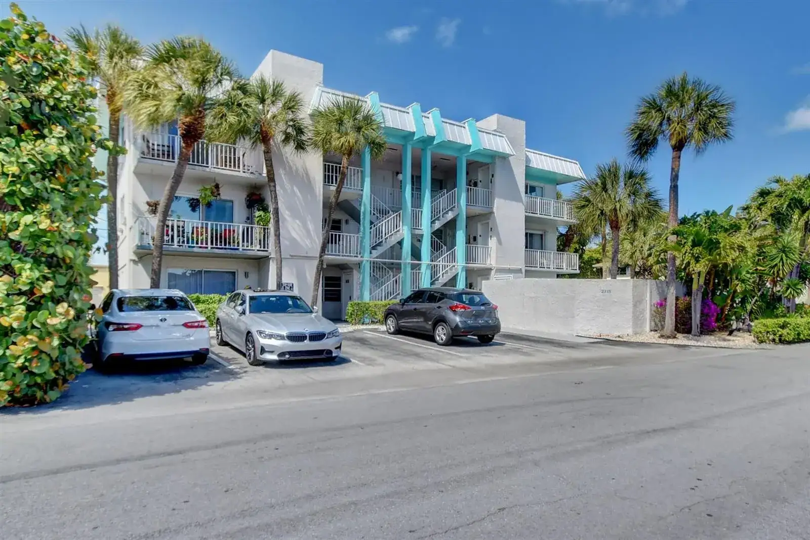 2715 NE 49th Street, Fort Lauderdale FL 33308 photo 2