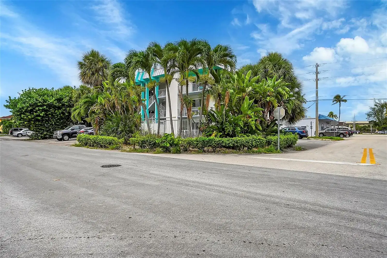 2715 NE 49th Street, Fort Lauderdale FL 33308 photo 3