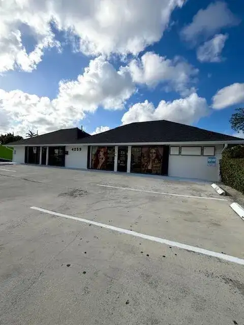 4259 10th Avenue N, FL 33461 photo 3