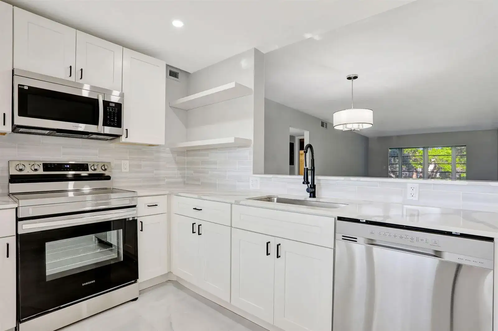2202 Lucaya Bend # G2, Coconut Creek FL 33066 photo 3