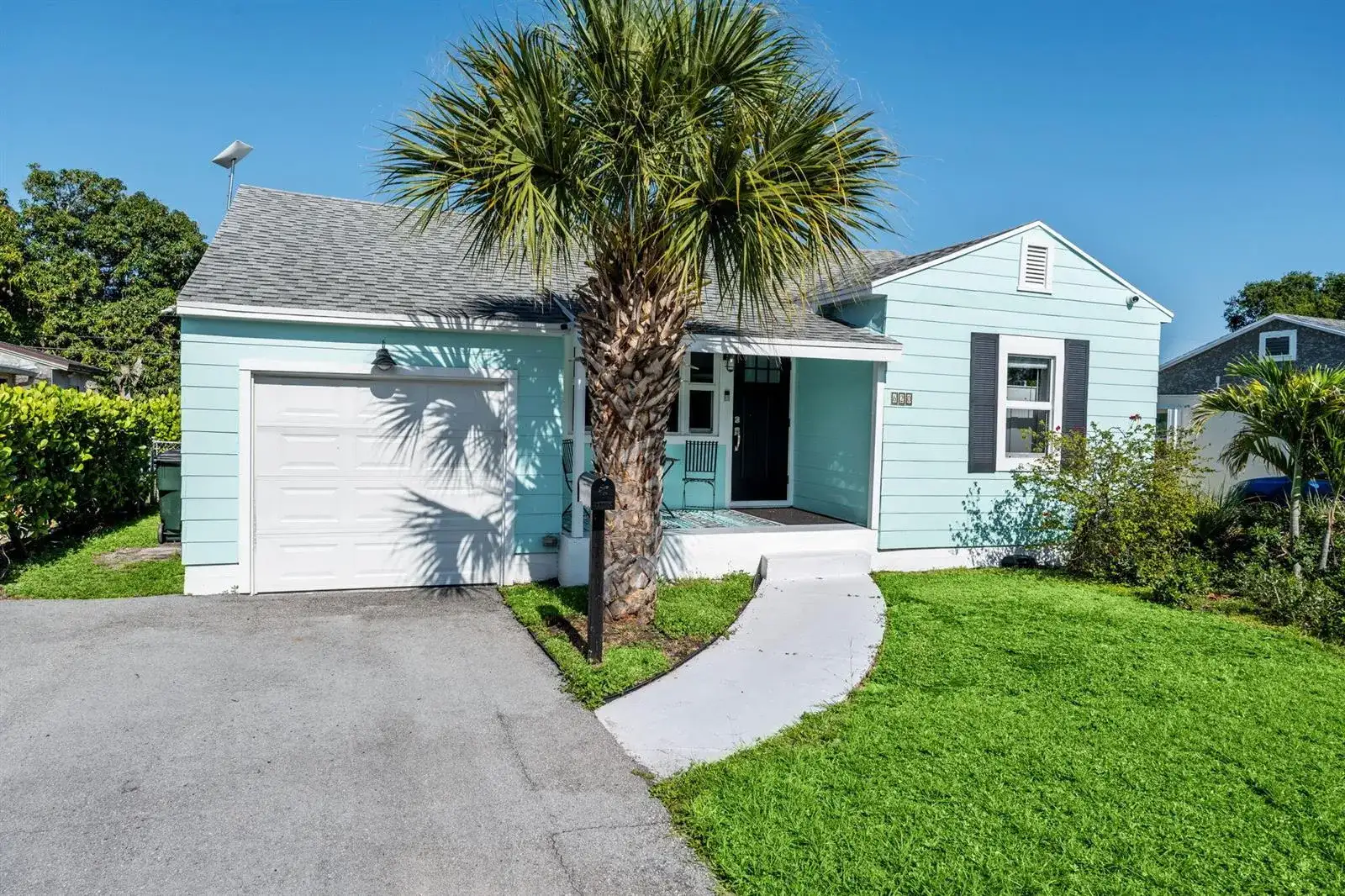 620 N B Street, FL 33460 photo 4