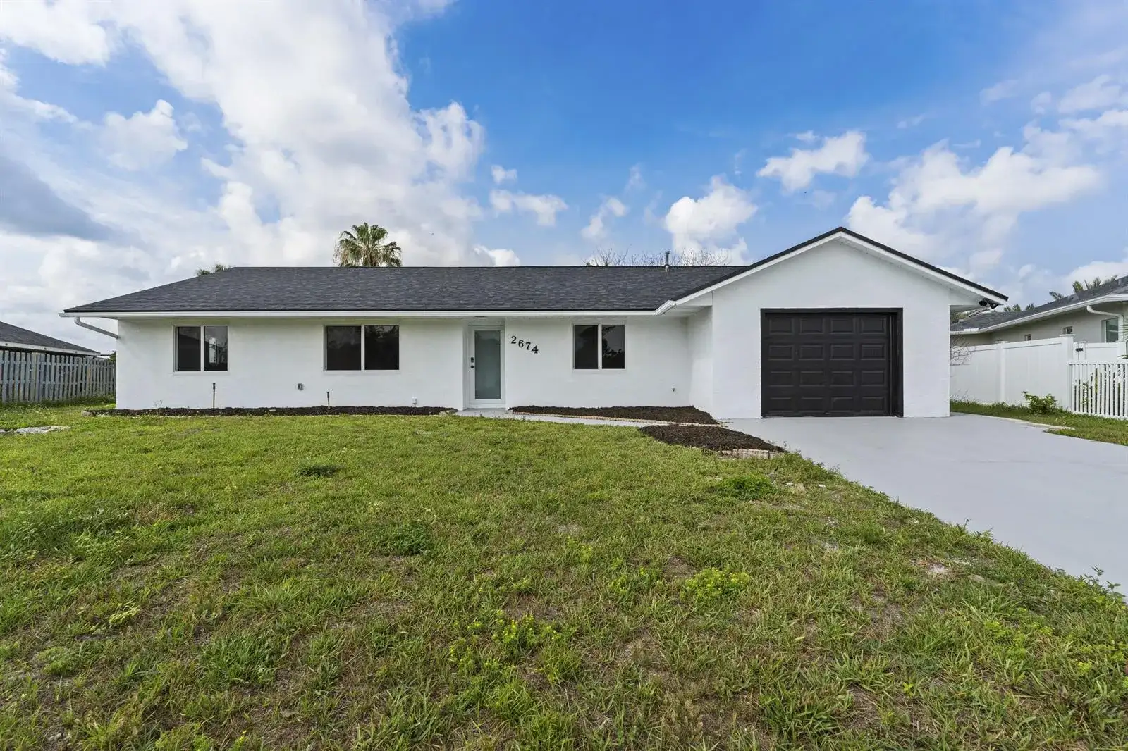 2674 SW Monterrey Lane, Port St. Lucie FL 34953 photo 4