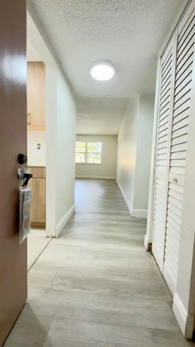 4364 NW 9th # 2a, Deerfield Beach FL 33064 photo 2