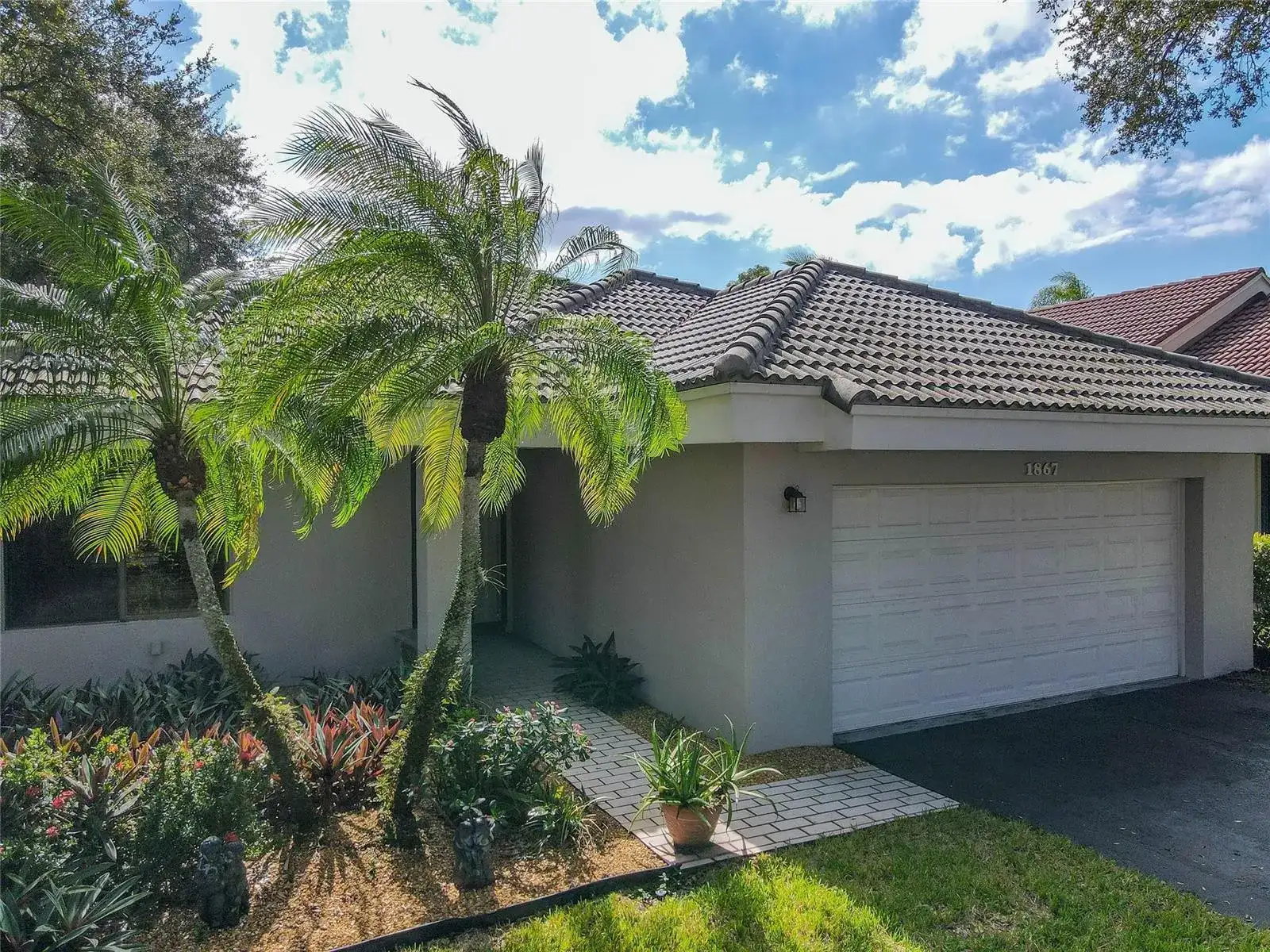 1867 NW 99th Avenue, Plantation FL 33322 photo 2