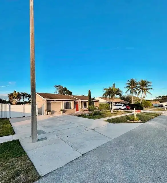 10079 Yeoman Lane, Royal Palm Beach FL 33411 photo 4