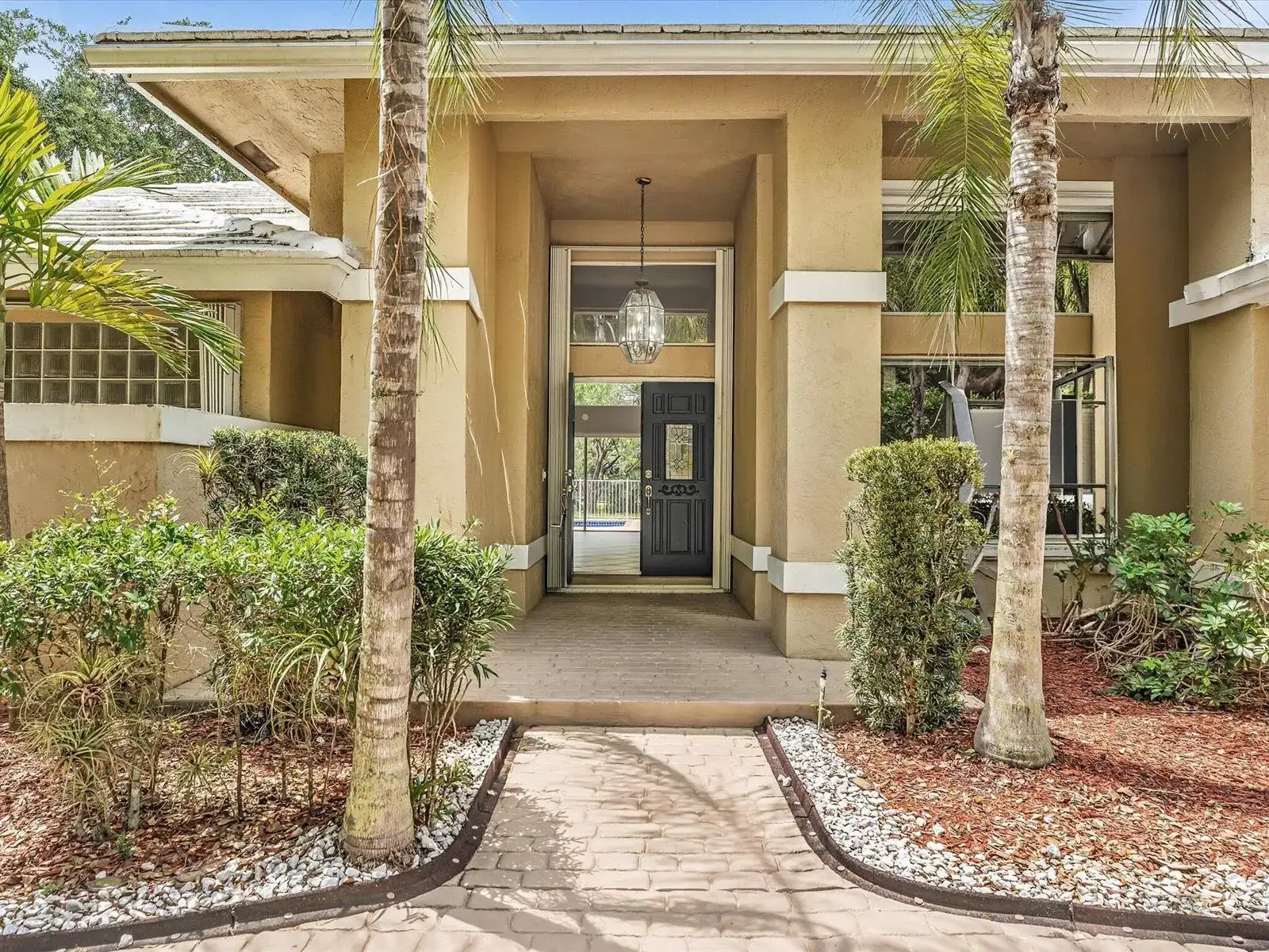 10434 NW 6th Court, Coral Springs FL 33071 photo 2