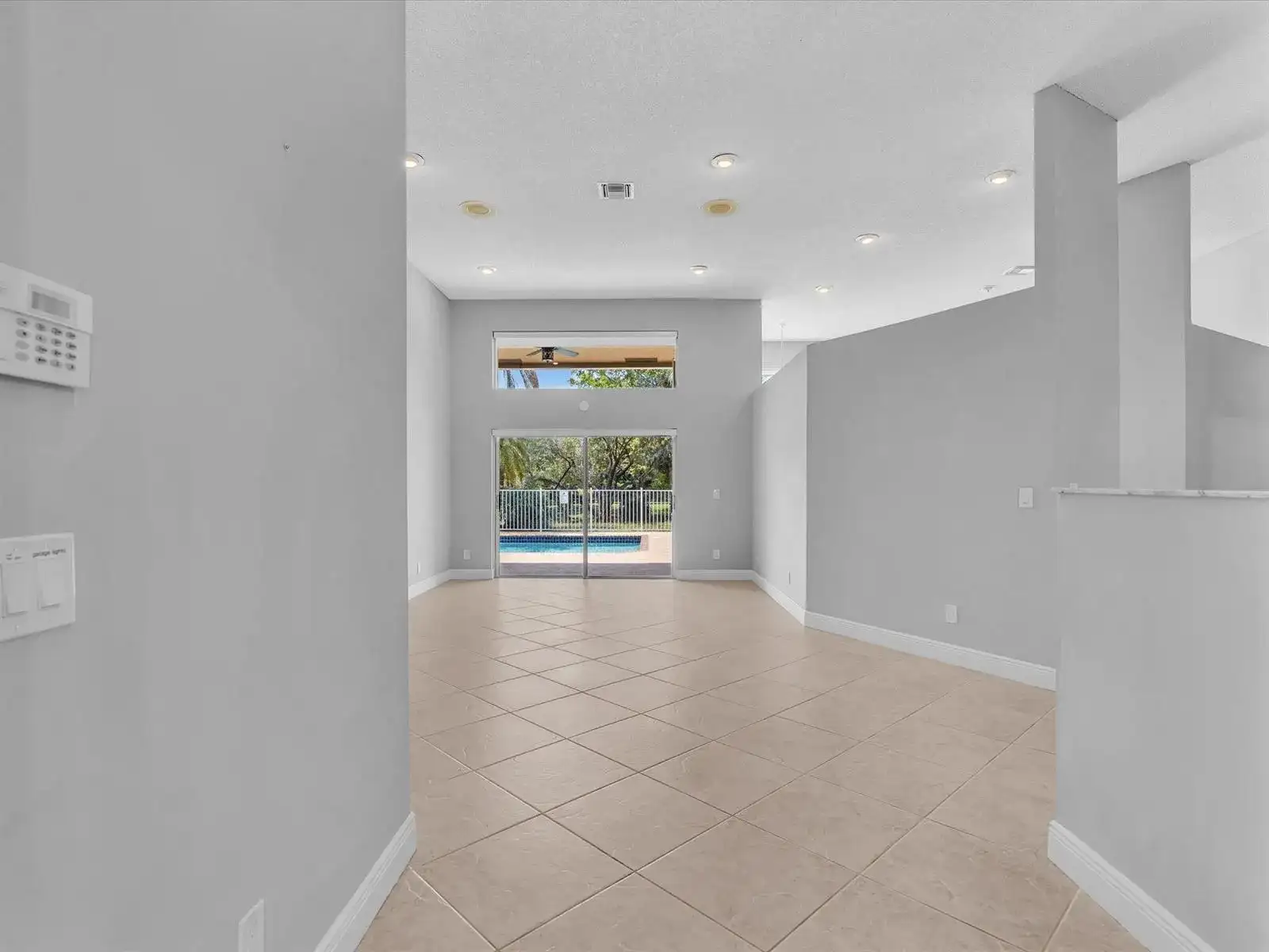 10434 NW 6th Court, Coral Springs FL 33071 photo 4