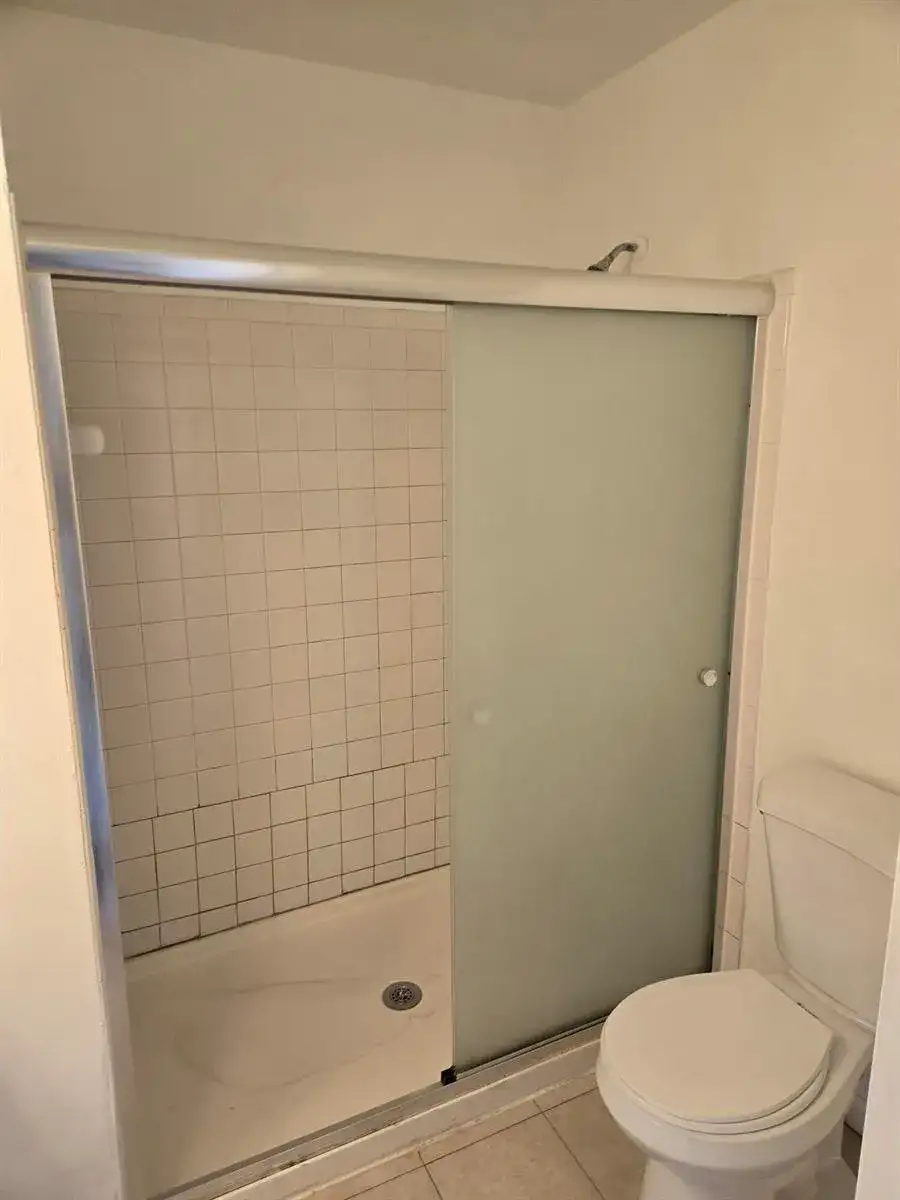 1814 Abbey Road # 204, West Palm Beach FL 33415 photo 3