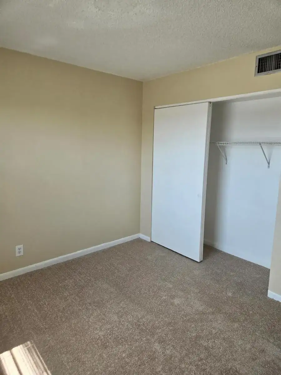 1814 Abbey Road # 204, West Palm Beach FL 33415 photo 5