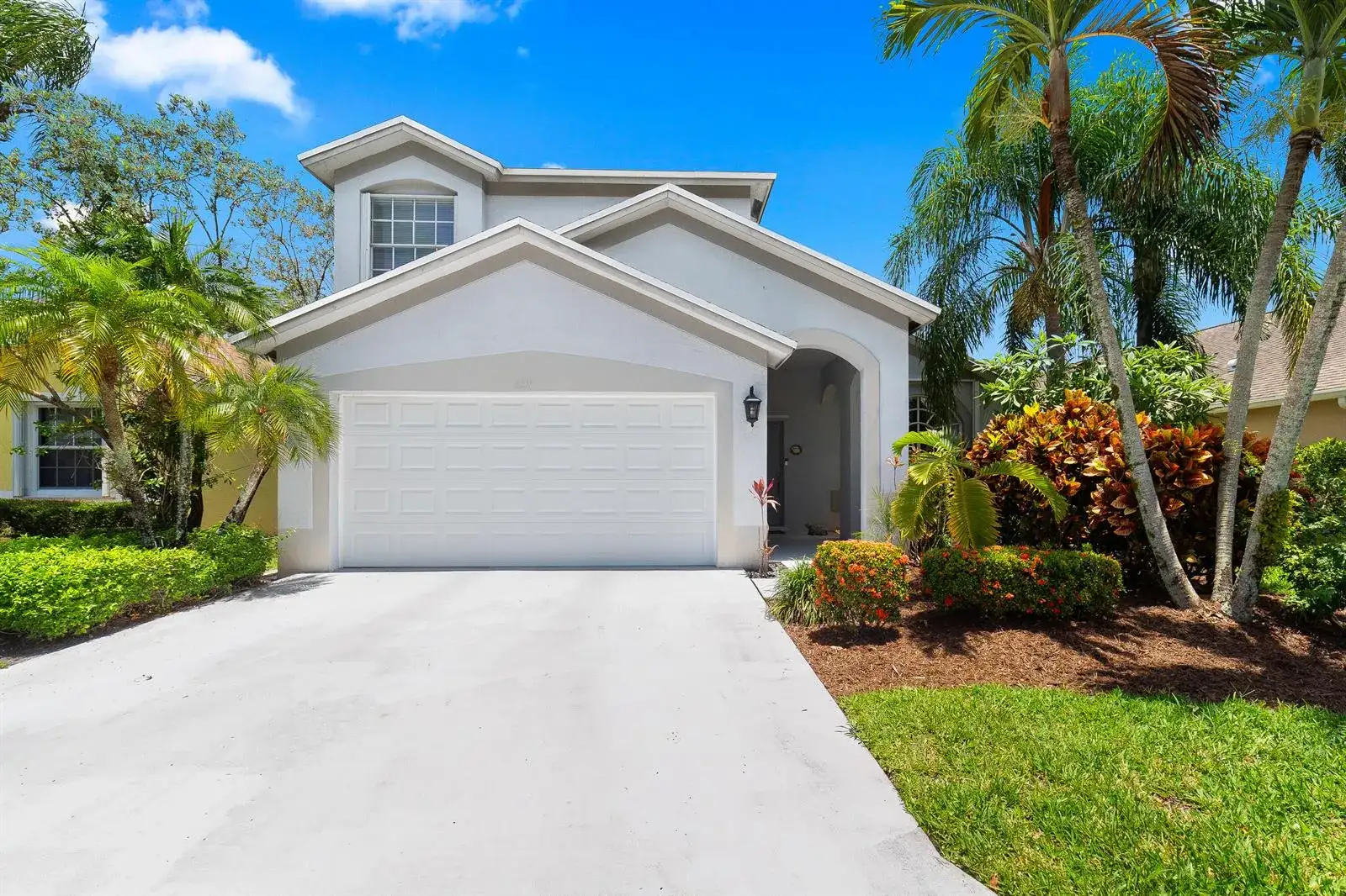 2211 Soundings Court, FL 33413 photo 2