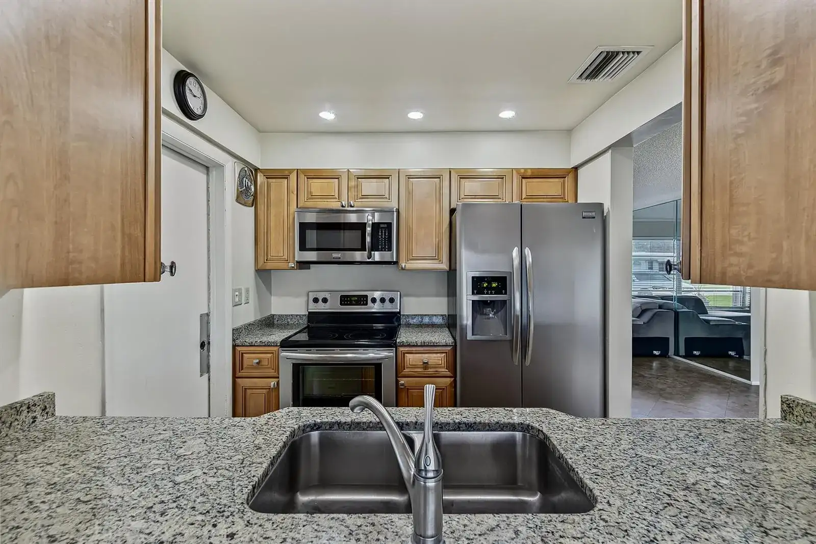 2581 E Golf Boulevard, Pompano Beach FL 33064 photo 3