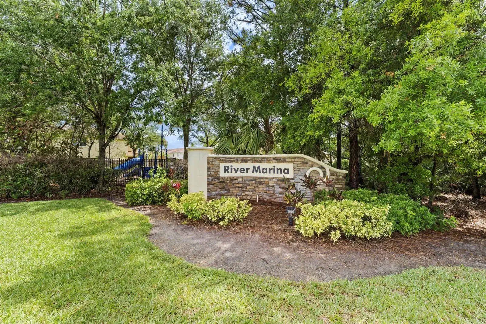 3051 SW Otter Lane, Stuart FL 34997 photo 2