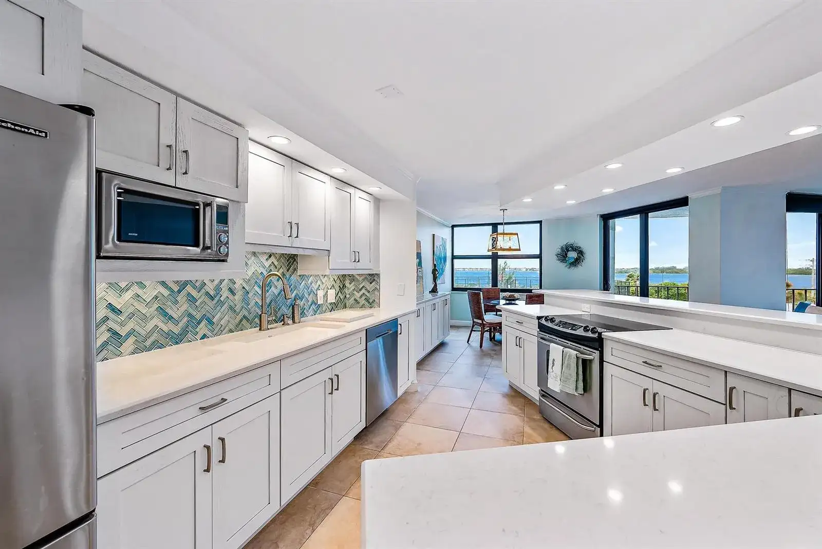 5420 N Ocean Drive # 305, Singer Island FL 33404 photo 4