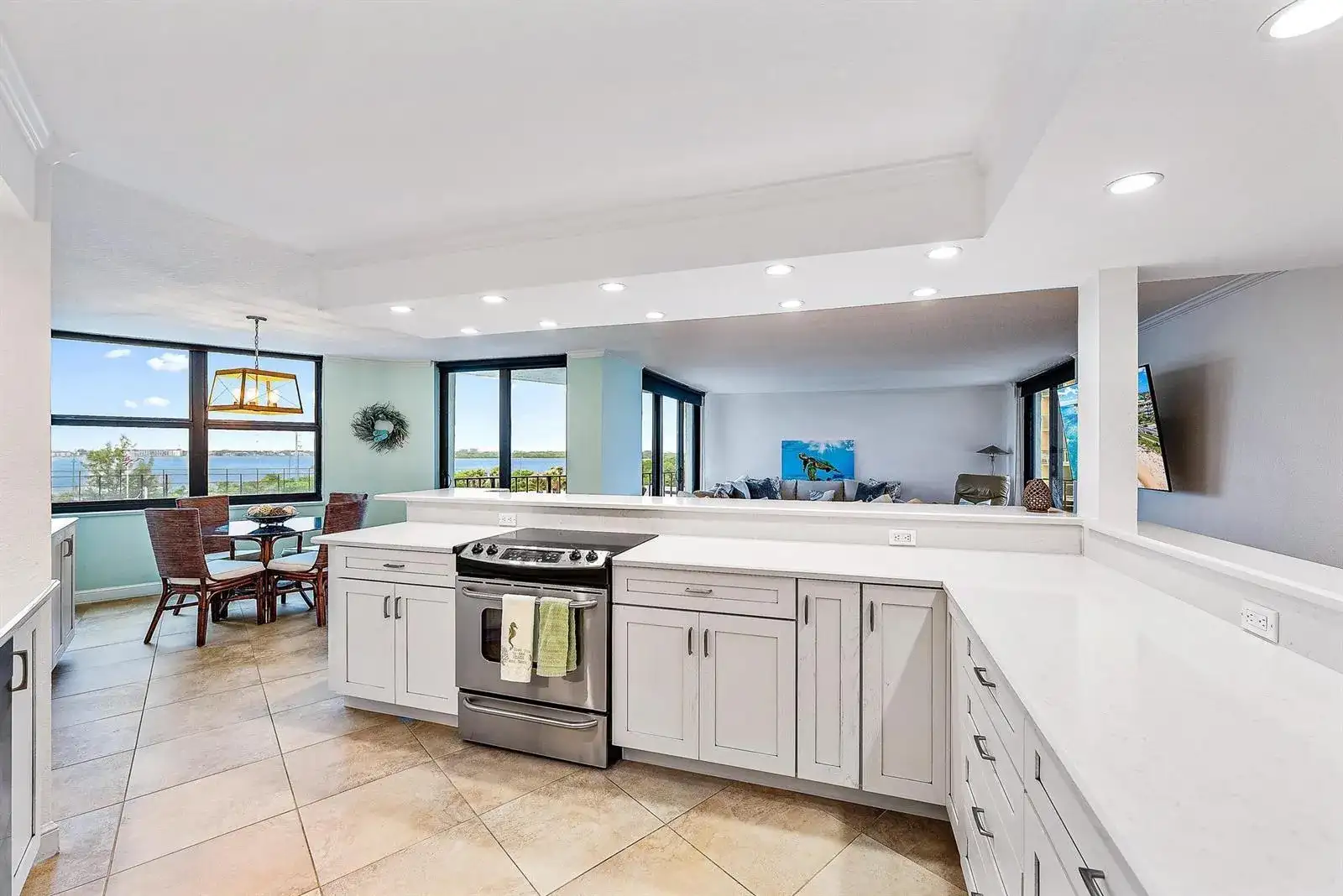 5420 N Ocean Drive # 305, Singer Island FL 33404 photo 5
