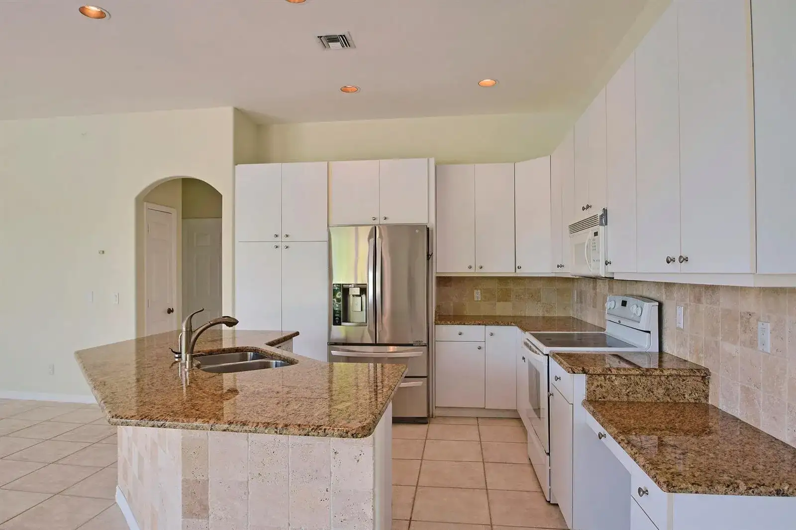 705 Bahia Mar Road, FL photo 3