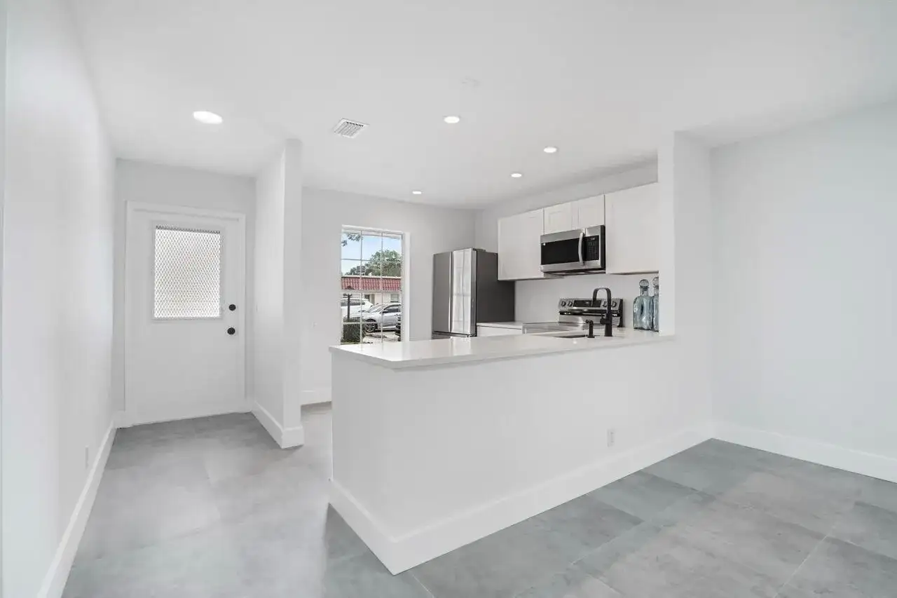 737 Nantucket Circle # B, Lake Worth FL 33467 photo 2