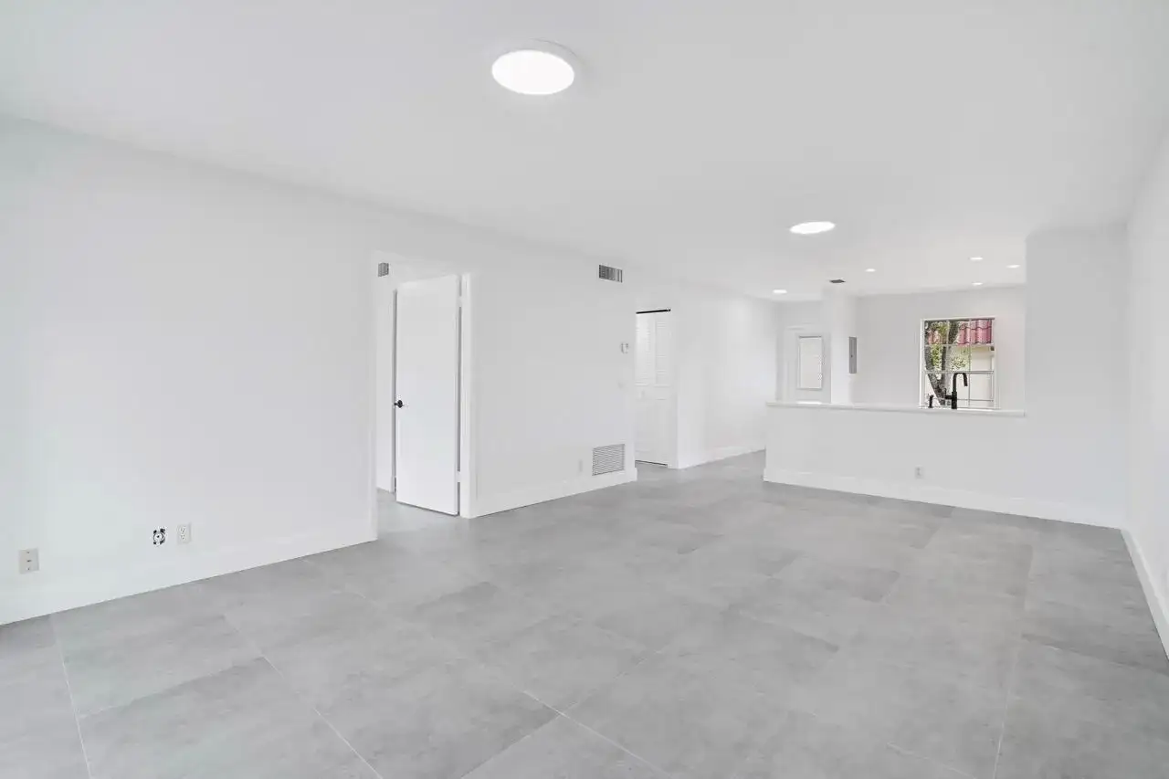 737 Nantucket Circle # B, Lake Worth FL 33467 photo 3