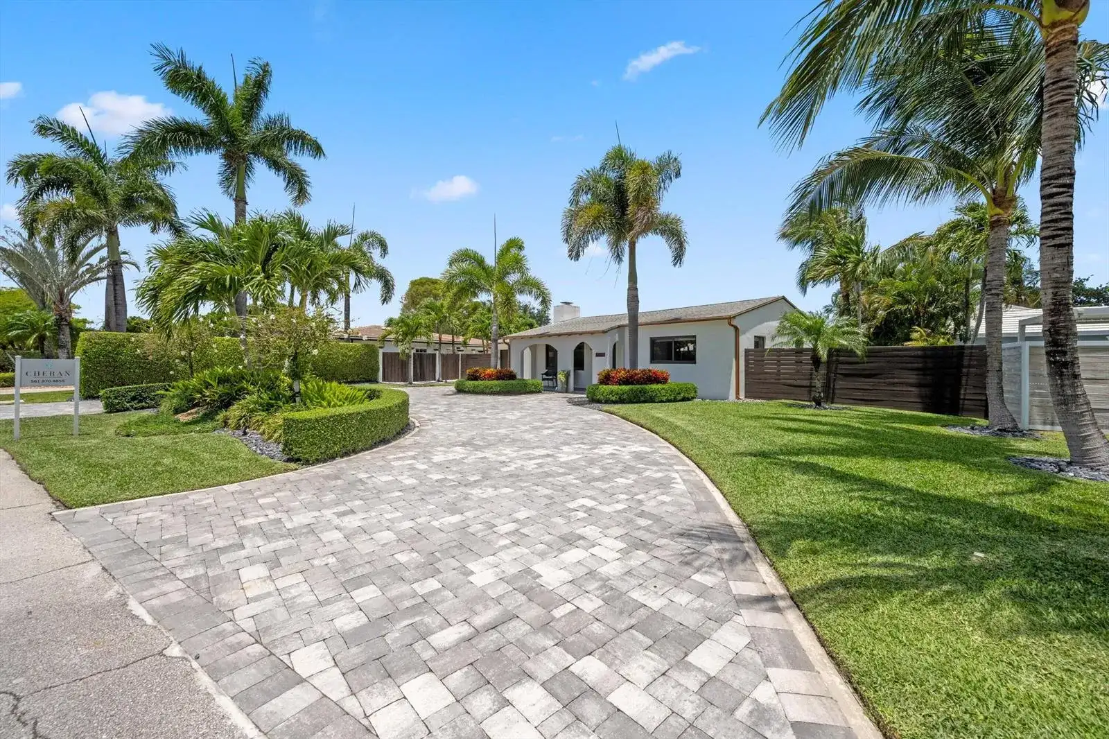 115 Highland Lane, Delray Beach FL 33444 photo 2