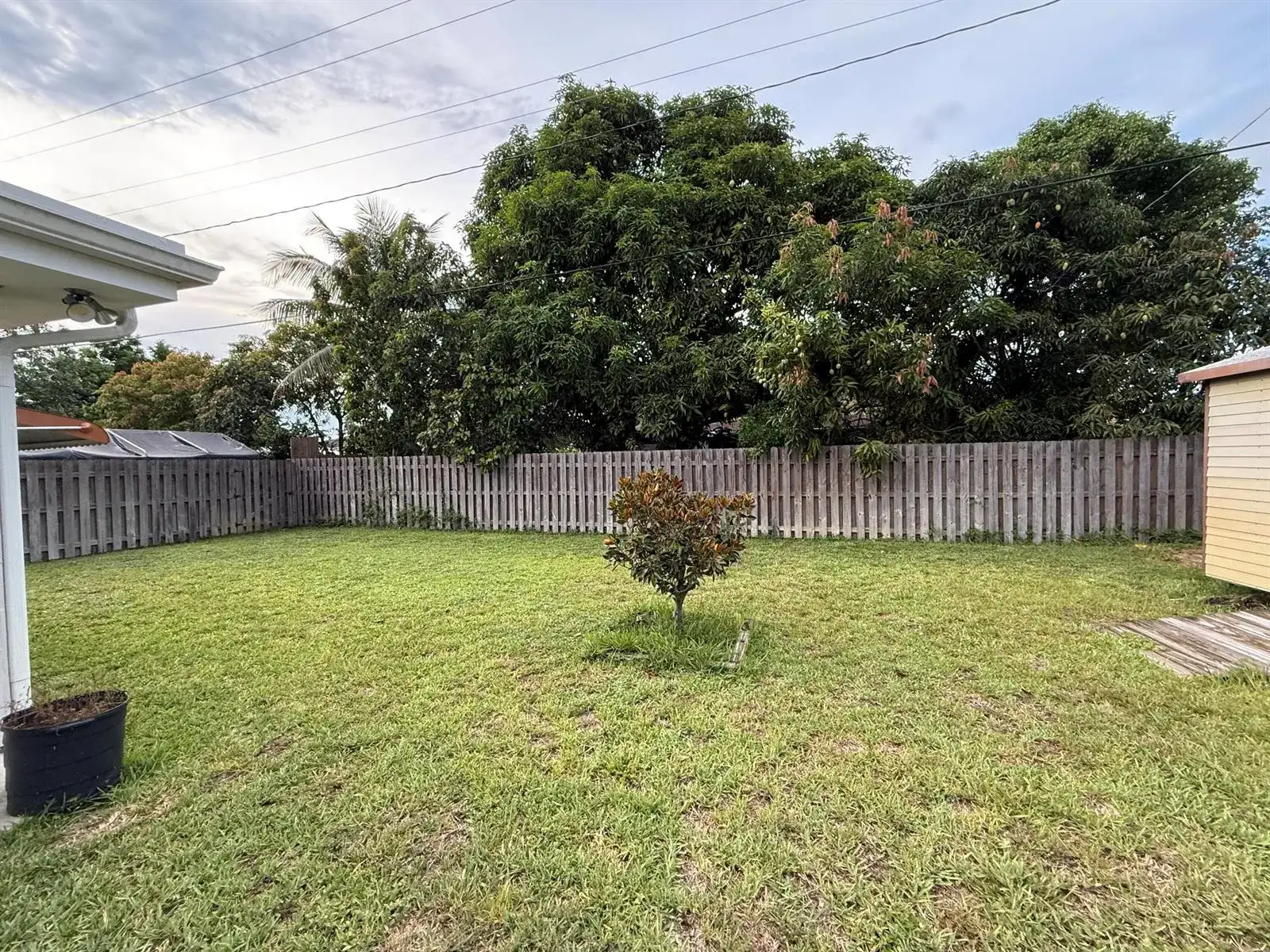 817 Elm Road, West Palm Beach FL 33409 photo 3