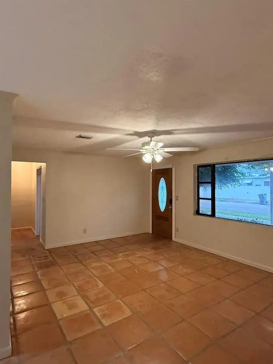 817 Elm Road, West Palm Beach FL 33409 photo 5