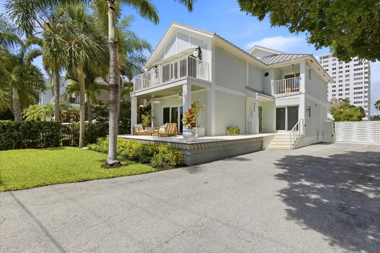 325 Poinciana Drive, Fort Lauderdale FL 33301 photo 4