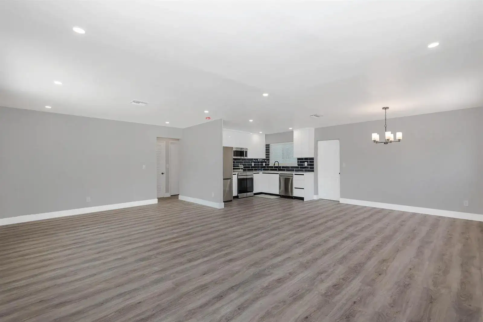 2733 NE 6th Avenue, Wilton Manors FL 33334 photo 4