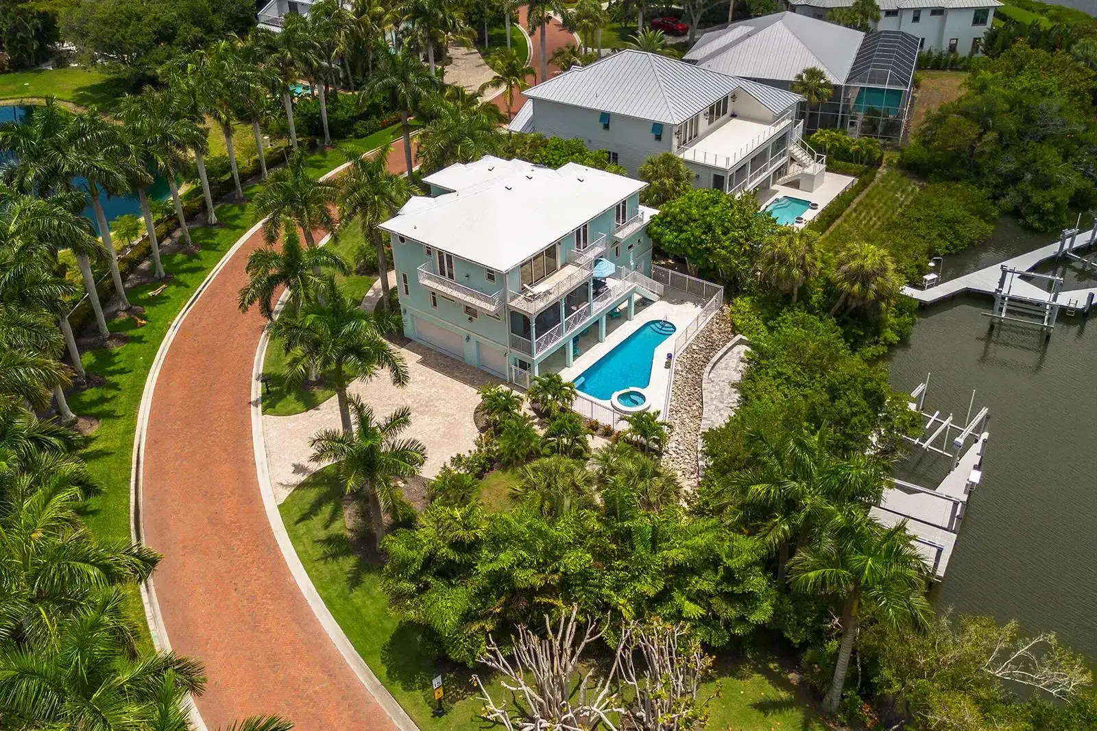 98 Southport Cove, Bonita Springs FL 34134 photo 2
