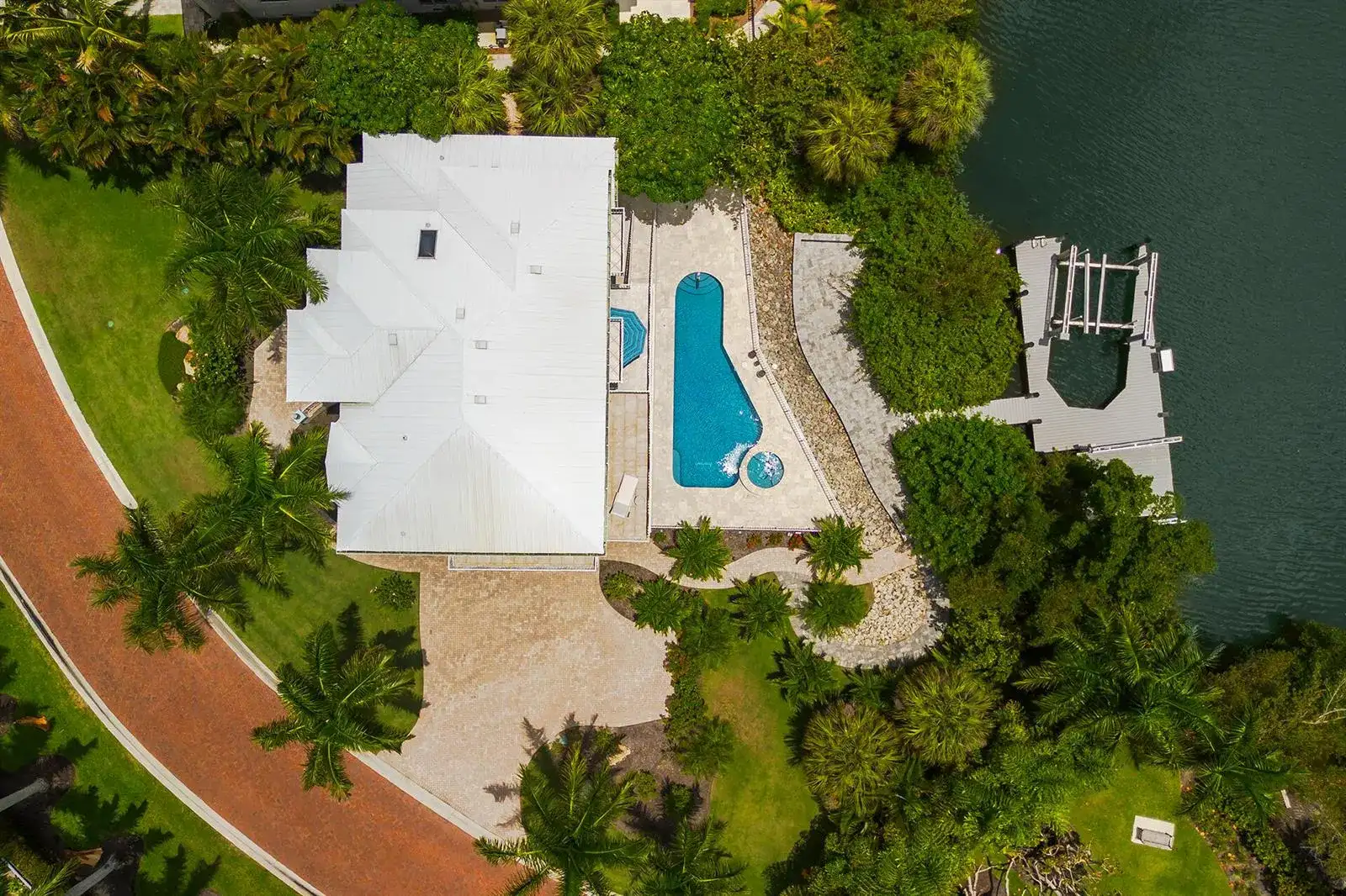 98 Southport Cove, Bonita Springs FL 34134 photo 3