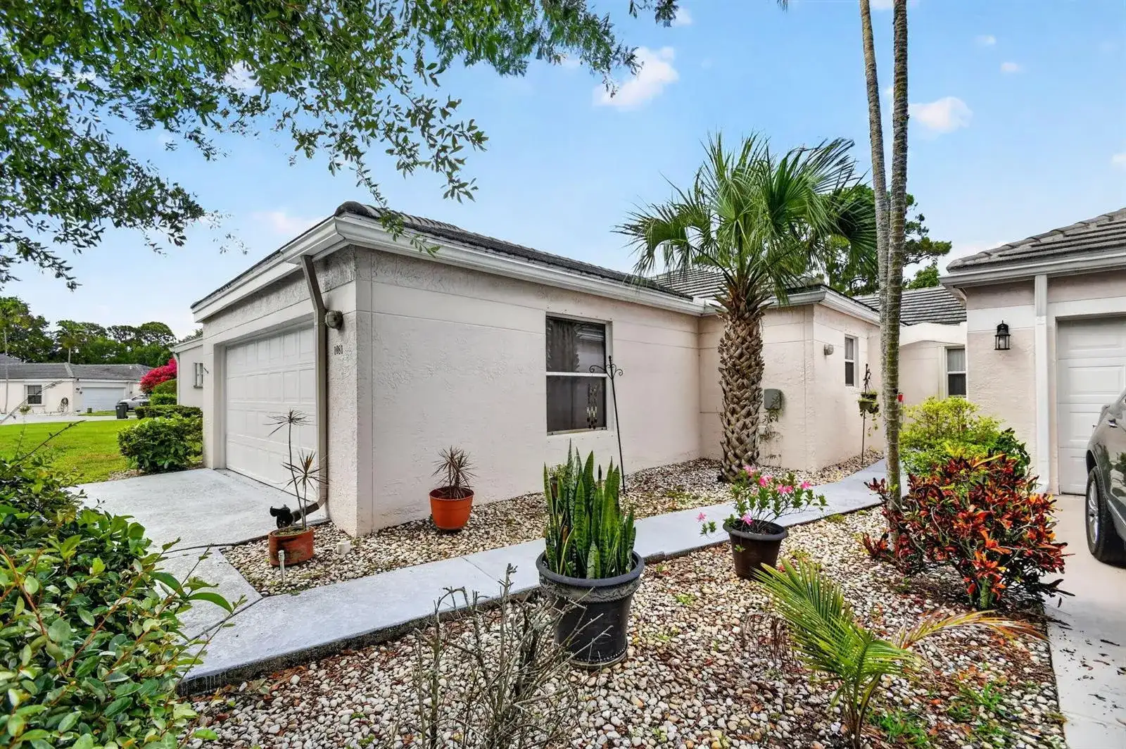 1081 Island Manor Drive, FL 33413 photo 3