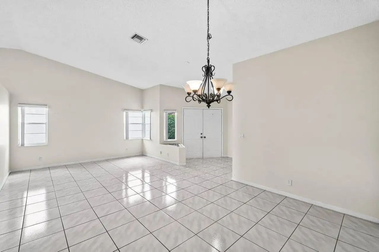 10001 Country Brook Road, Boca Raton FL 33428 photo 4