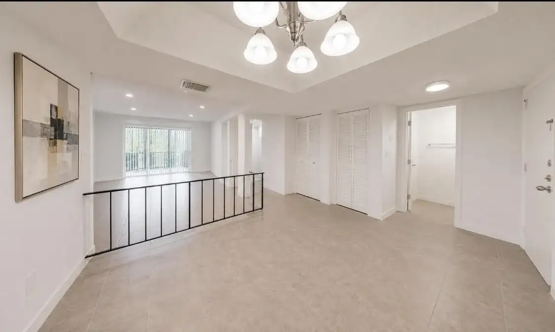 3740 Inverrary Drive # 3g, Lauderhill FL 33319 photo 5