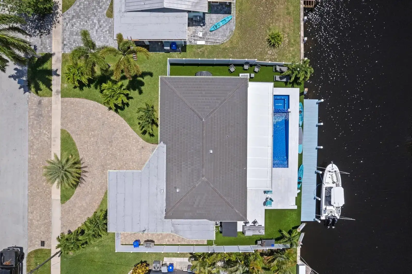 160 SE 12th Court, Pompano Beach FL 33060 photo 4
