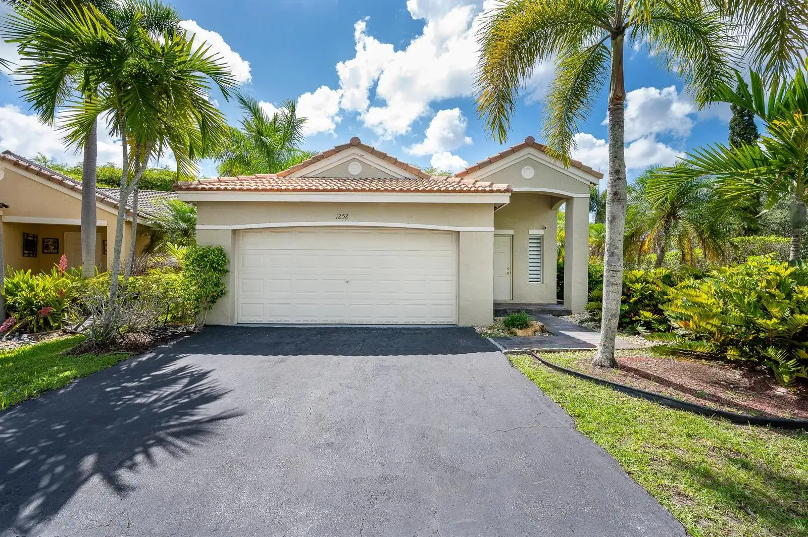 1252 Sabal Trail, Weston FL 33327 photo 2