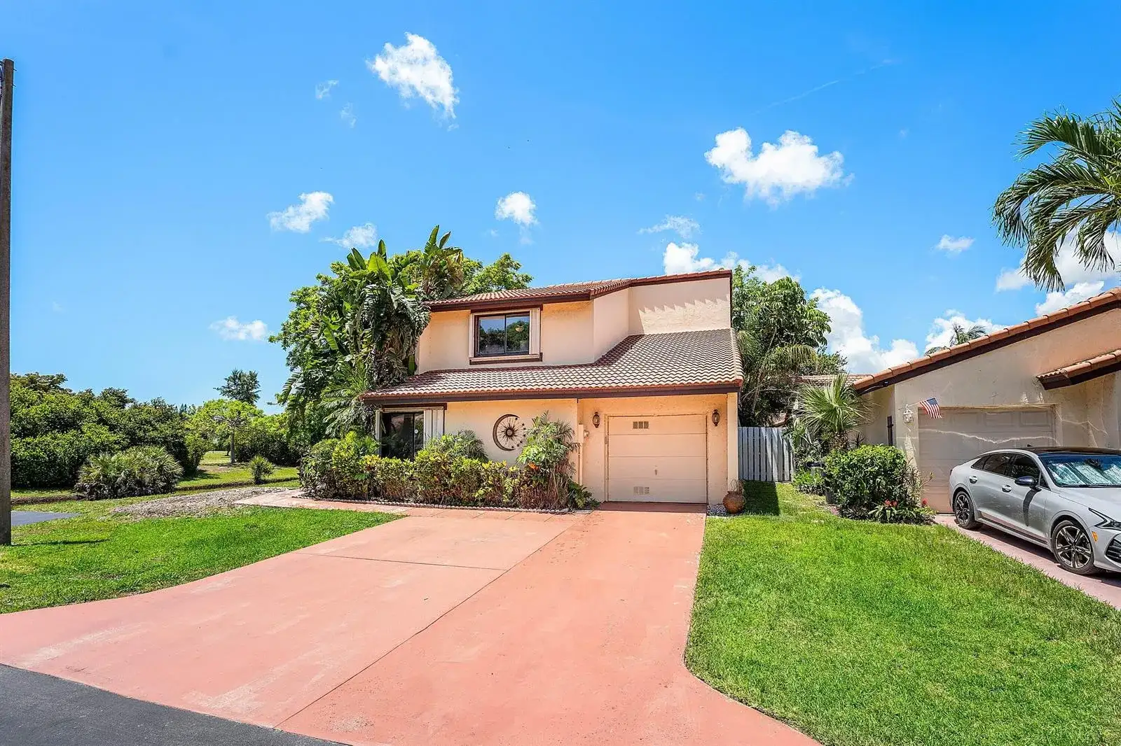 2810 Sand Pines Court, Lake Worth FL 33462 photo 2