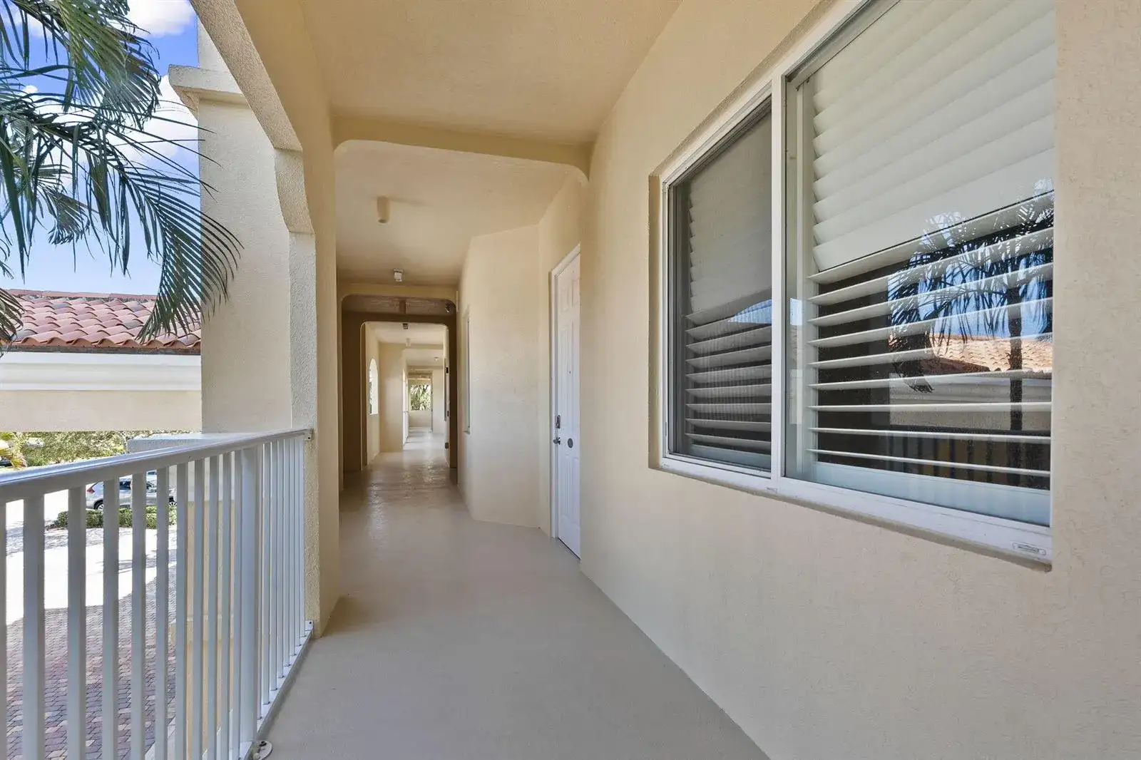 34 Harbour Isle Dr W # 204, Fort Pierce FL 34949 photo 2