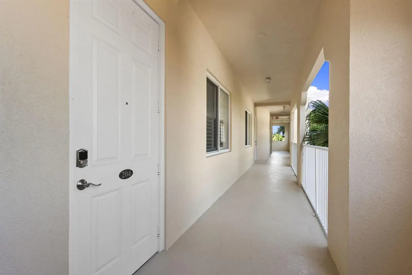 34 Harbour Isle Dr W # 204, Fort Pierce FL 34949 photo 3