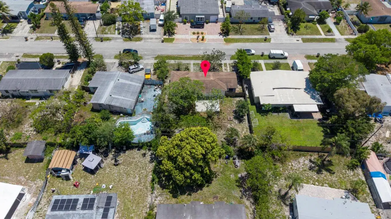 261 NE 42nd Street, Deerfield Beach FL 33064 photo 3