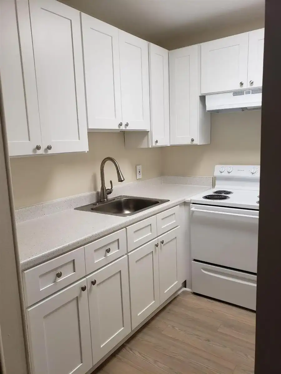 146 Canterbury # 146, West Palm Beach FL 33417 photo 2