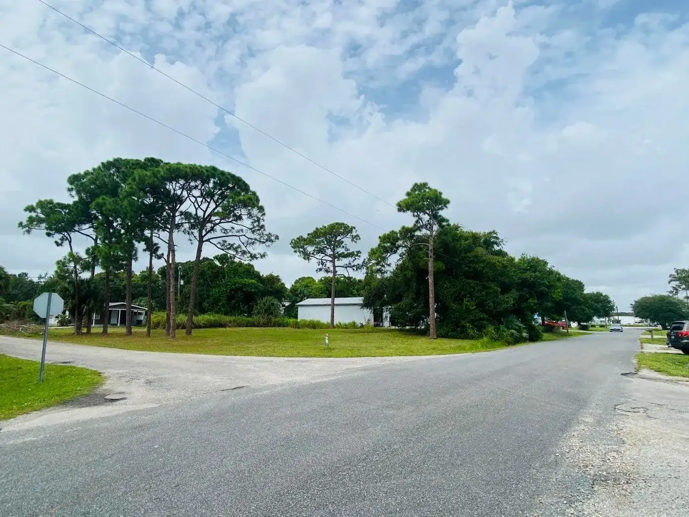 186 Melton Drive, Fort Pierce FL 34982 photo 2
