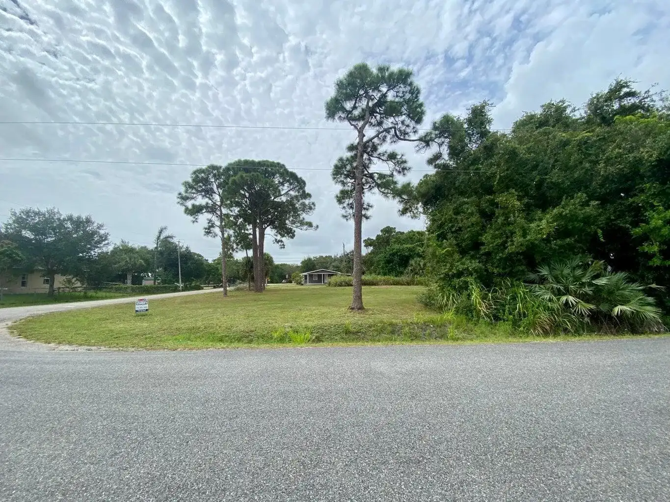 186 Melton Drive, Fort Pierce FL 34982 photo 3