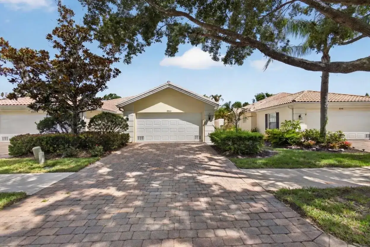 8522 SE Retreat Drive, Hobe Sound FL 33455 photo 4